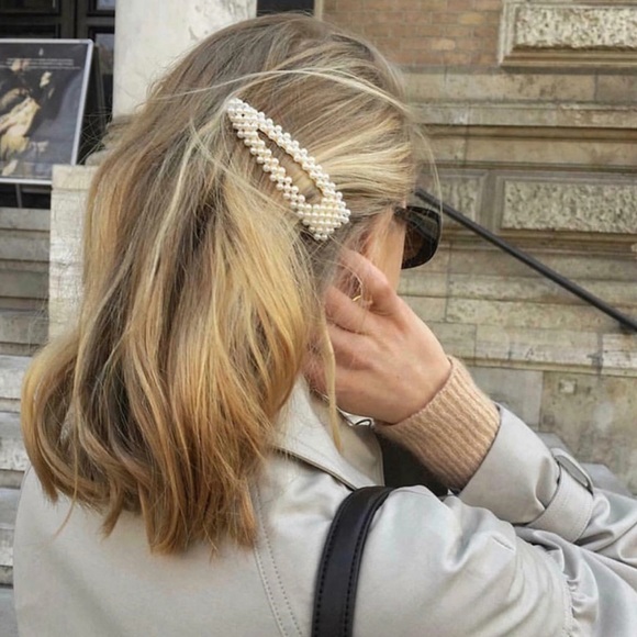 Pearl Hair Clip - Picture 5 of 6